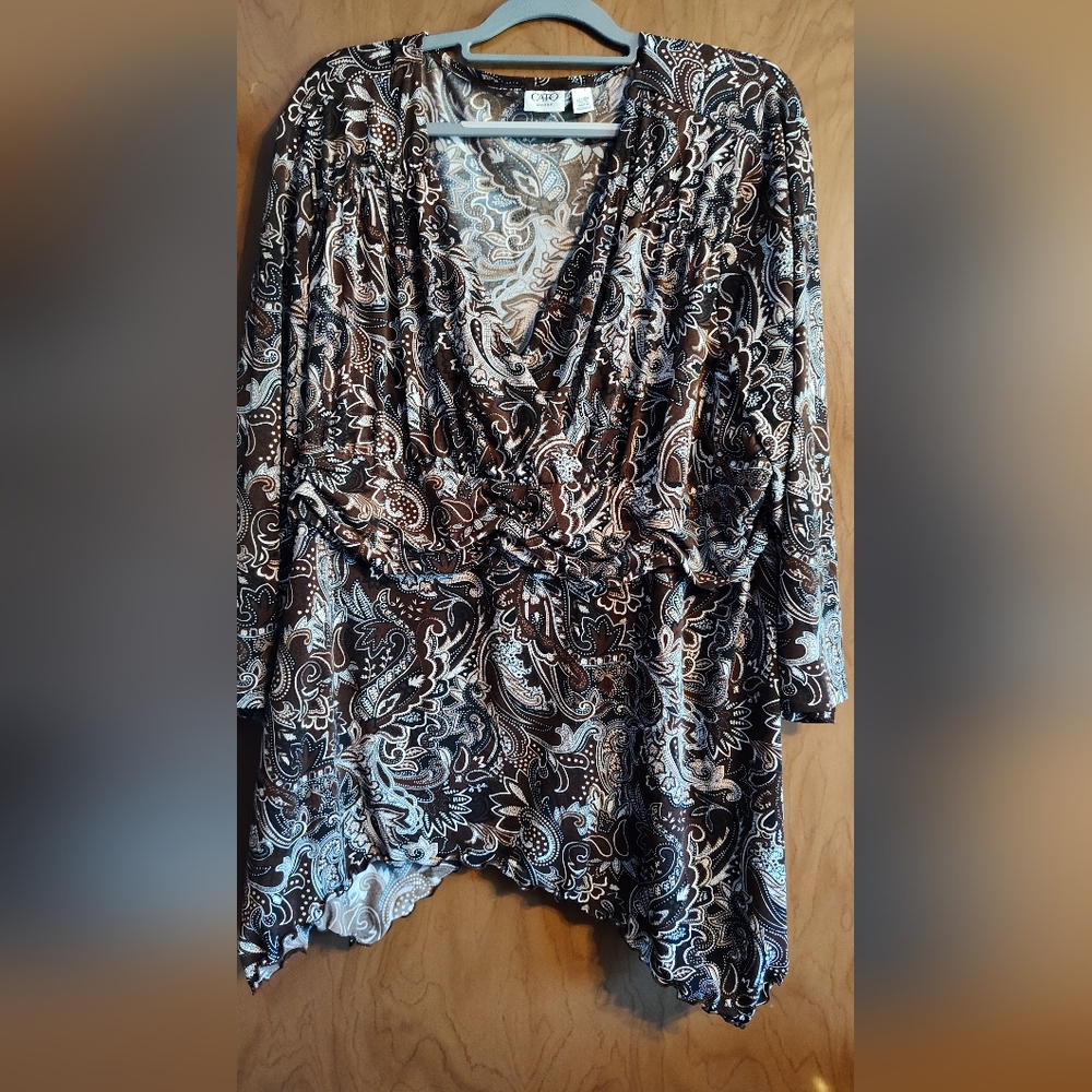 CATO Ladies Pullover Blouse Size 26/28W Elbow Sleeves .